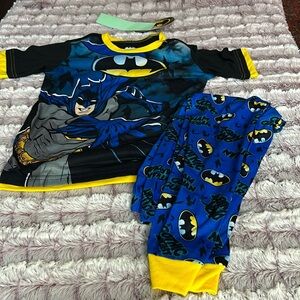 Batman 2 pc pajamas size 8
